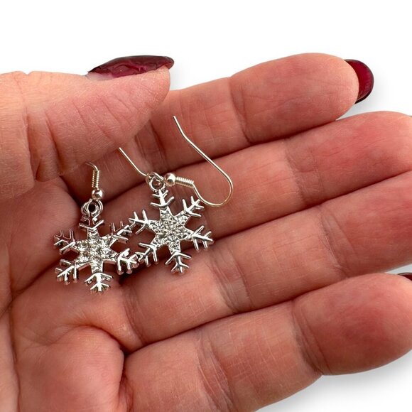 White Rhinestone Snowflake Earrings Platinum Finish - Picture 2 of 8